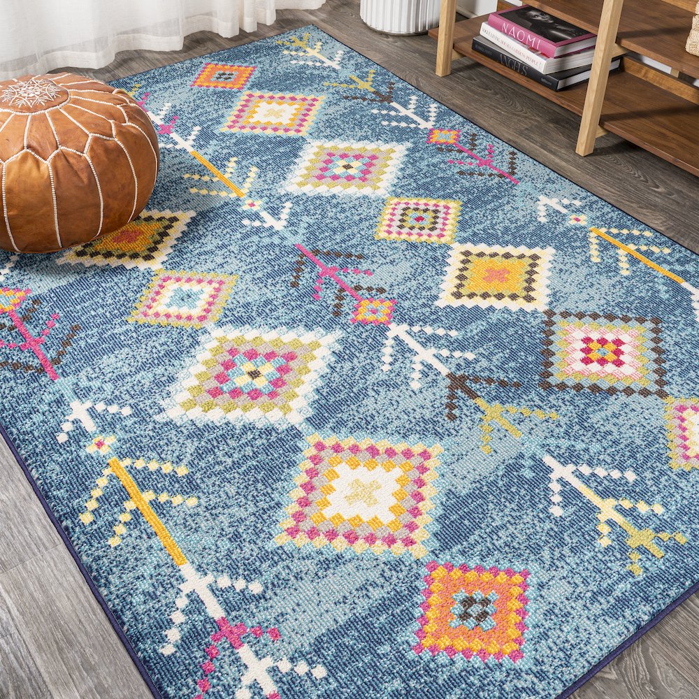 Tribal Love Geometric Area Rug. Picture 4
