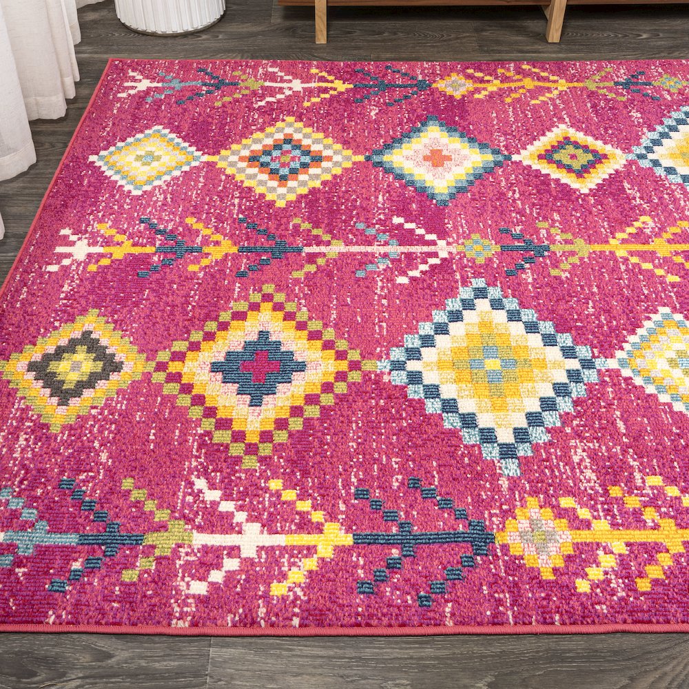 Tribal Love Geometric Area Rug. Picture 3