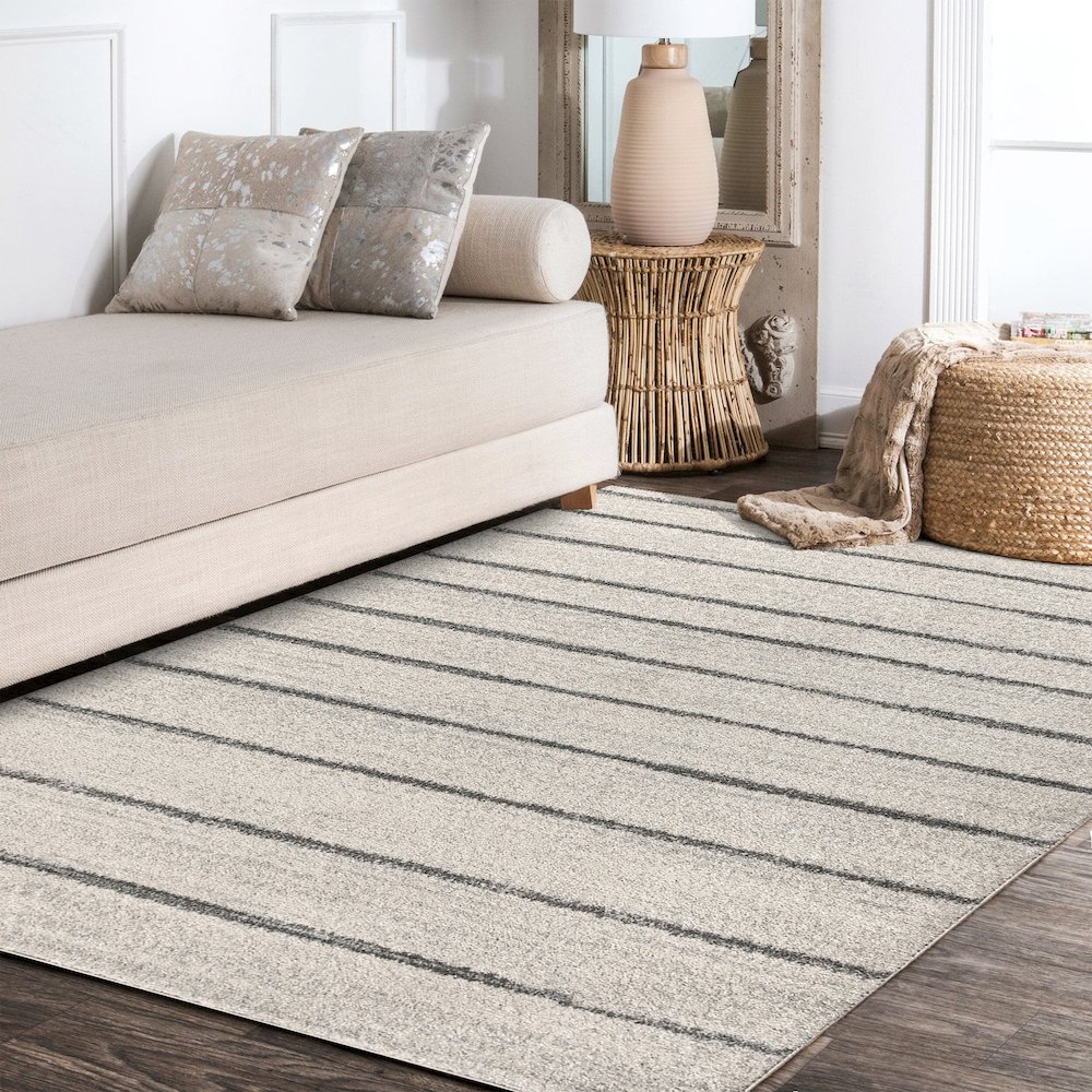 Williamsburg Minimalist Stripe Area Rug. Picture 10