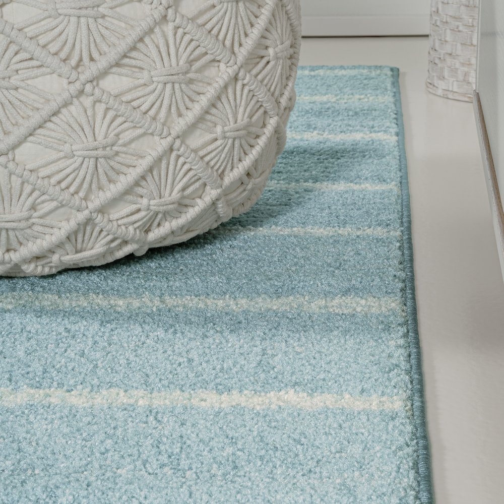 Williamsburg Minimalist Stripe Area Rug. Picture 5