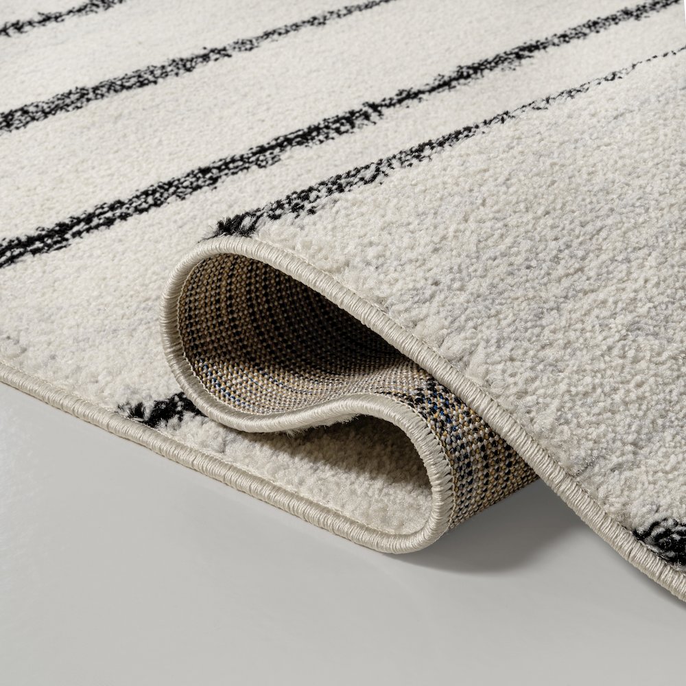Williamsburg Minimalist Stripe Area Rug. Picture 7