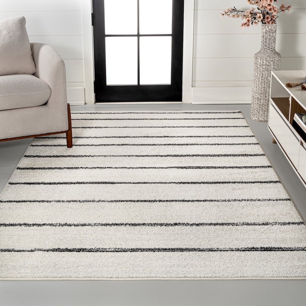 Williamsburg Minimalist Stripe Area Rug. Picture 2