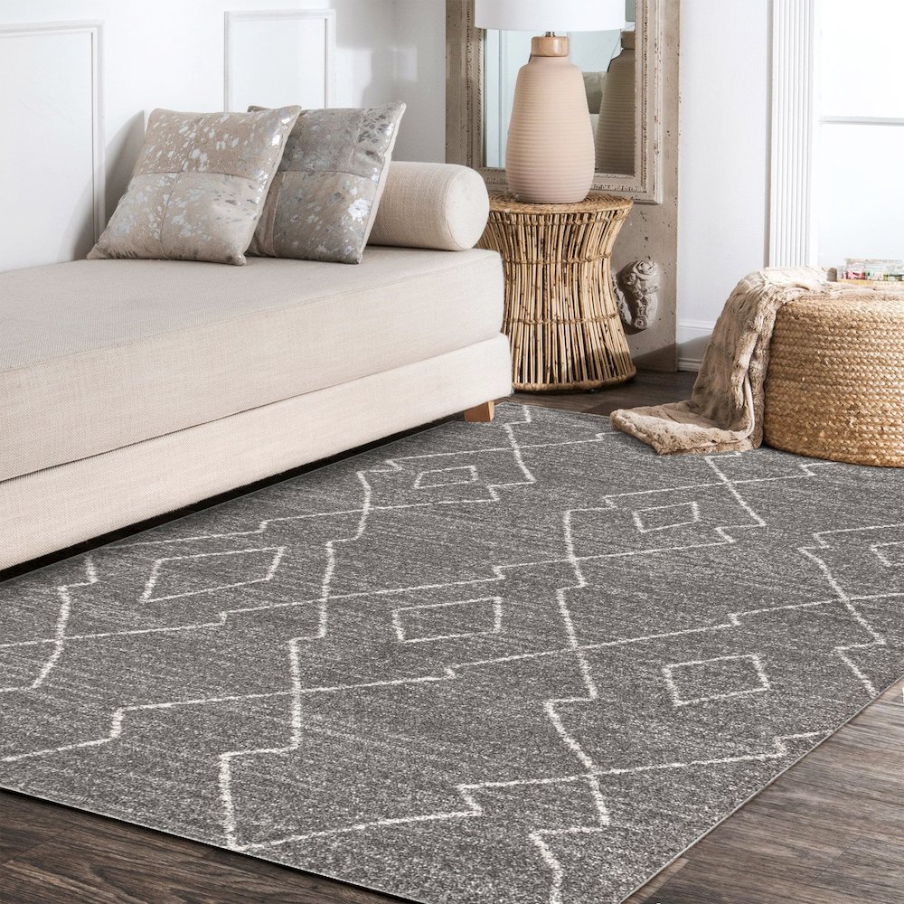 Alia Moroccan Beni Souk Area Rug. Picture 10