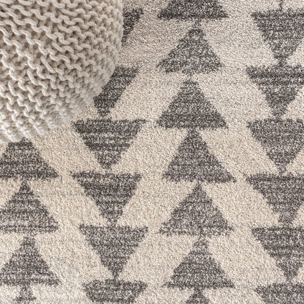 Aisha Moroccan Triangle Geometric Area Rug. Picture 7