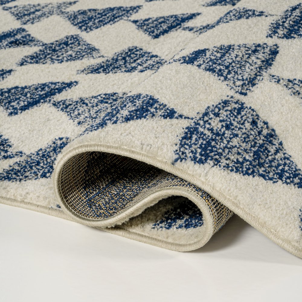 Aisha Moroccan Triangle Geometric Area Rug. Picture 7