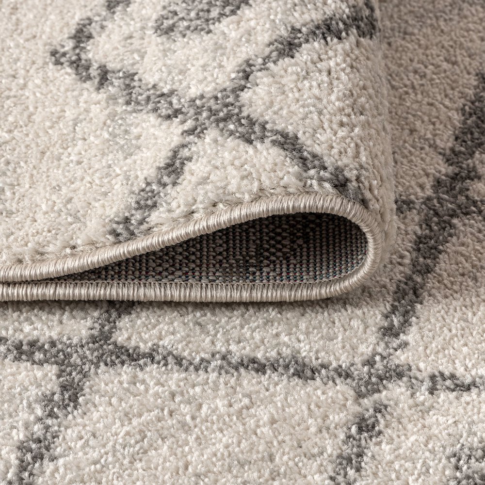 Aksil Moroccan Beni Souk Area Rug. Picture 9