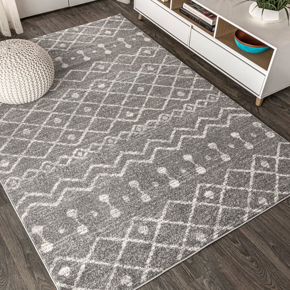 Aksil Moroccan Beni Souk Area Rug. Picture 4