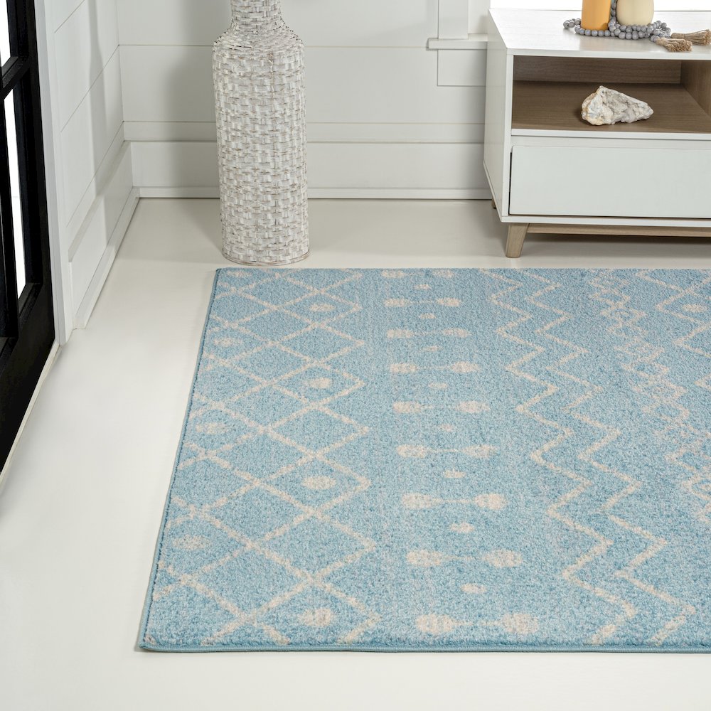 Aksil Moroccan Beni Souk Area Rug. Picture 1