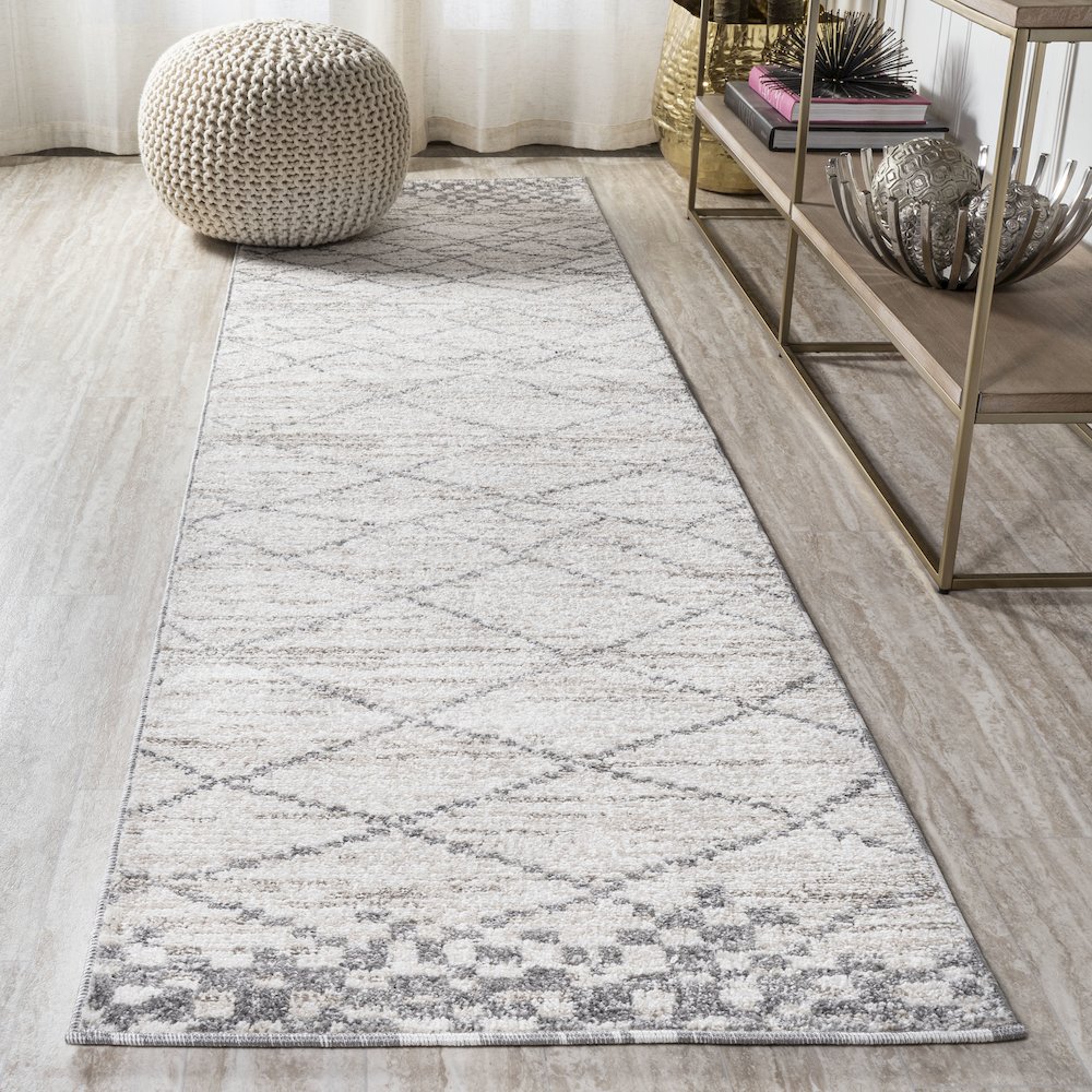 Asilah Moroccan Modern Diamond Area Rug. Picture 2