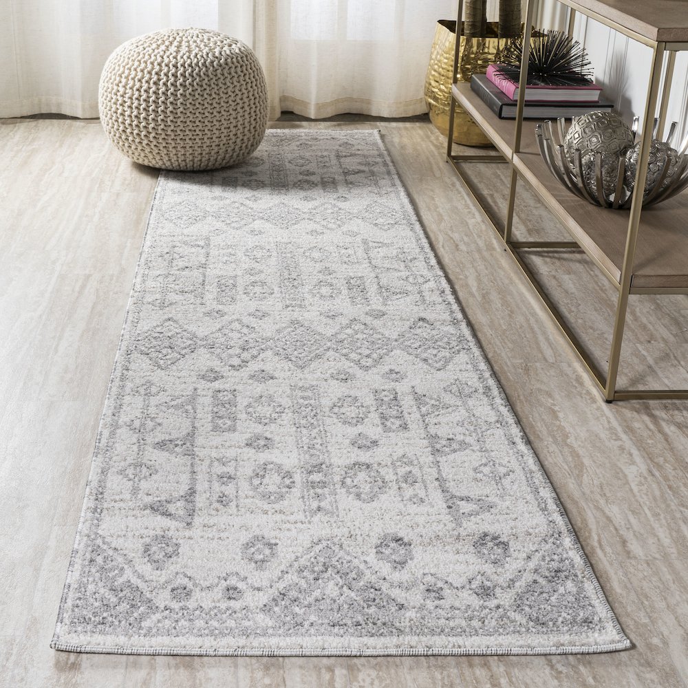 Idris Tribal Diamond Geometric Area Rug. Picture 2