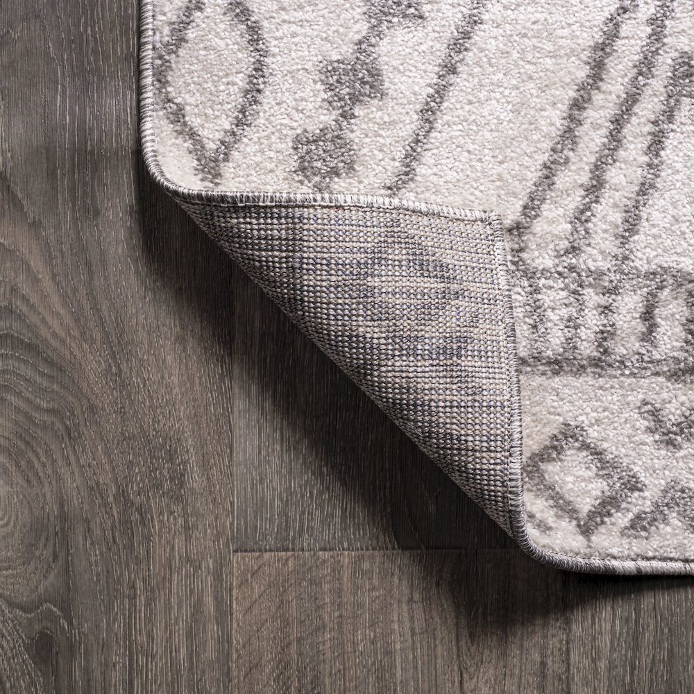 Rih Moroccan Style Diamond Area Rug. Picture 3