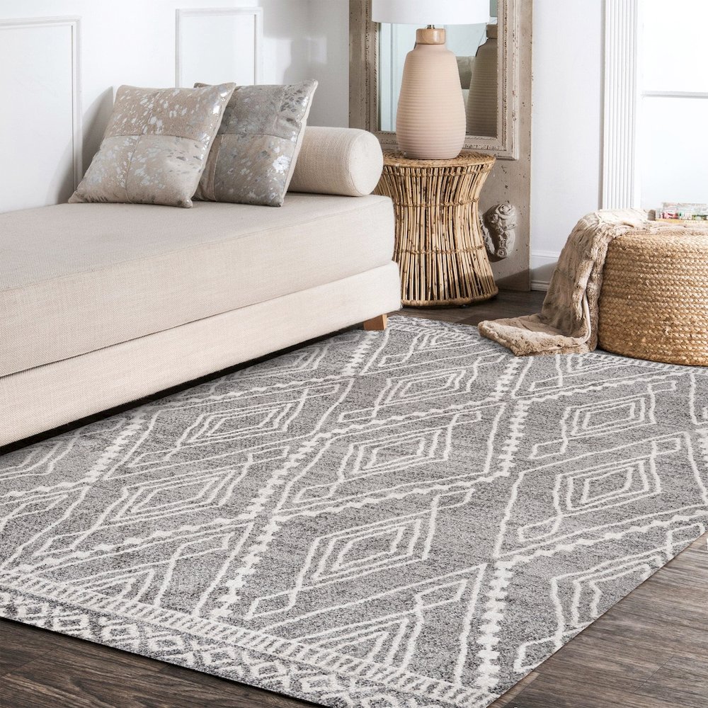 Rih Moroccan Style Diamond Area Rug. Picture 10