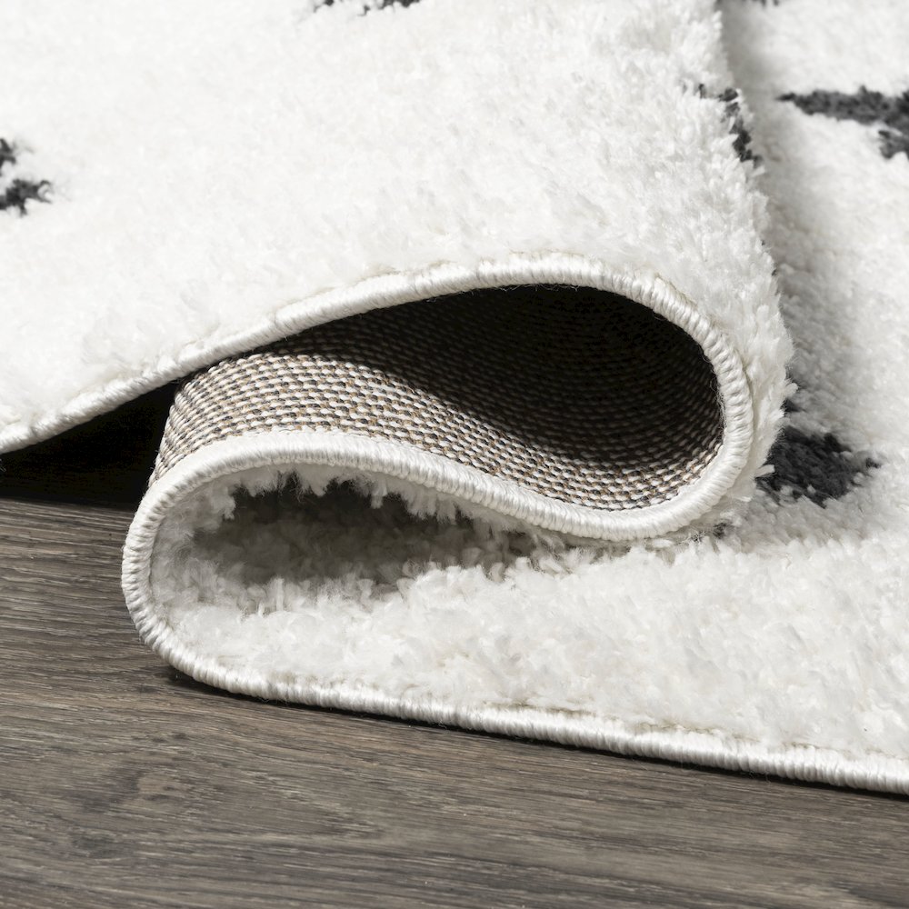 Cristo Berber Geometric Shag Area Rug. Picture 8