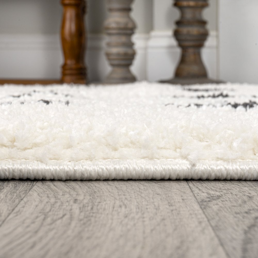 Cristo Berber Geometric Shag Area Rug. Picture 9