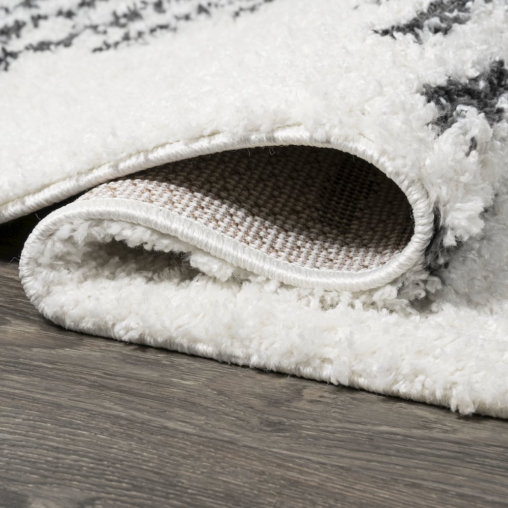 Elm Diamond Stripe Geometric Shag Area Rug. Picture 8