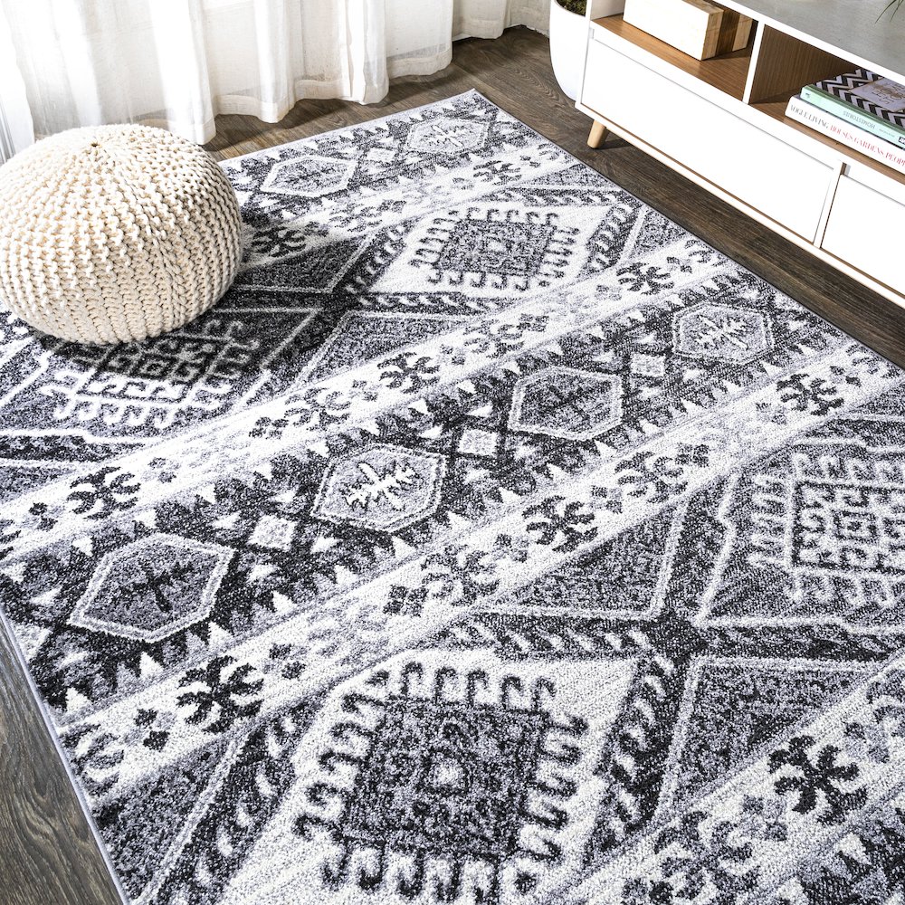 Sura Modern Kilim Geometric Area Rug. Picture 4
