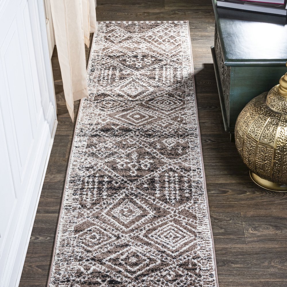 Tayri Modern Tribal Geometric Area Rug. Picture 2