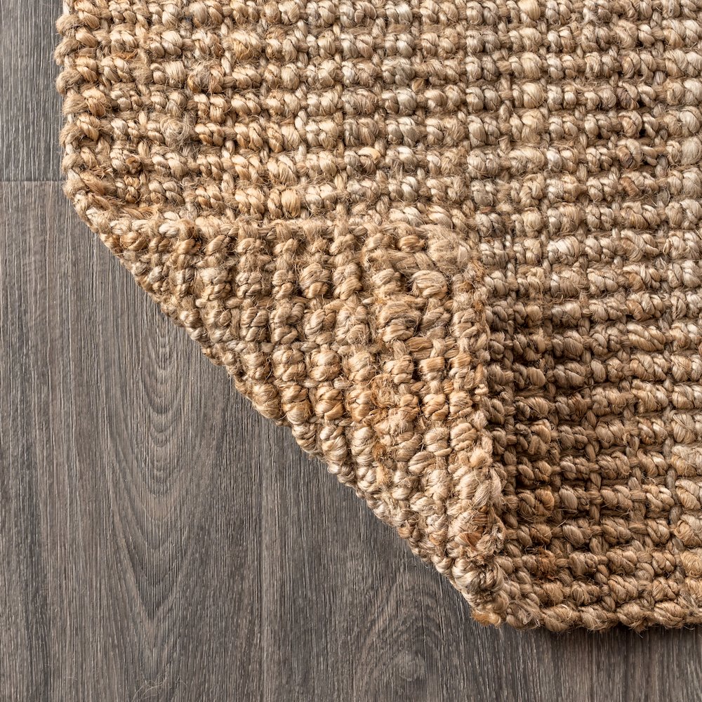 Pata Hand Woven Chunky Jute Area Rug. Picture 4