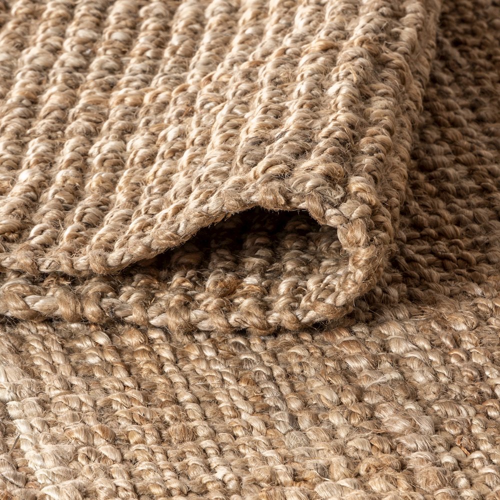 Pata Hand Woven Chunky Jute Area Rug. Picture 7