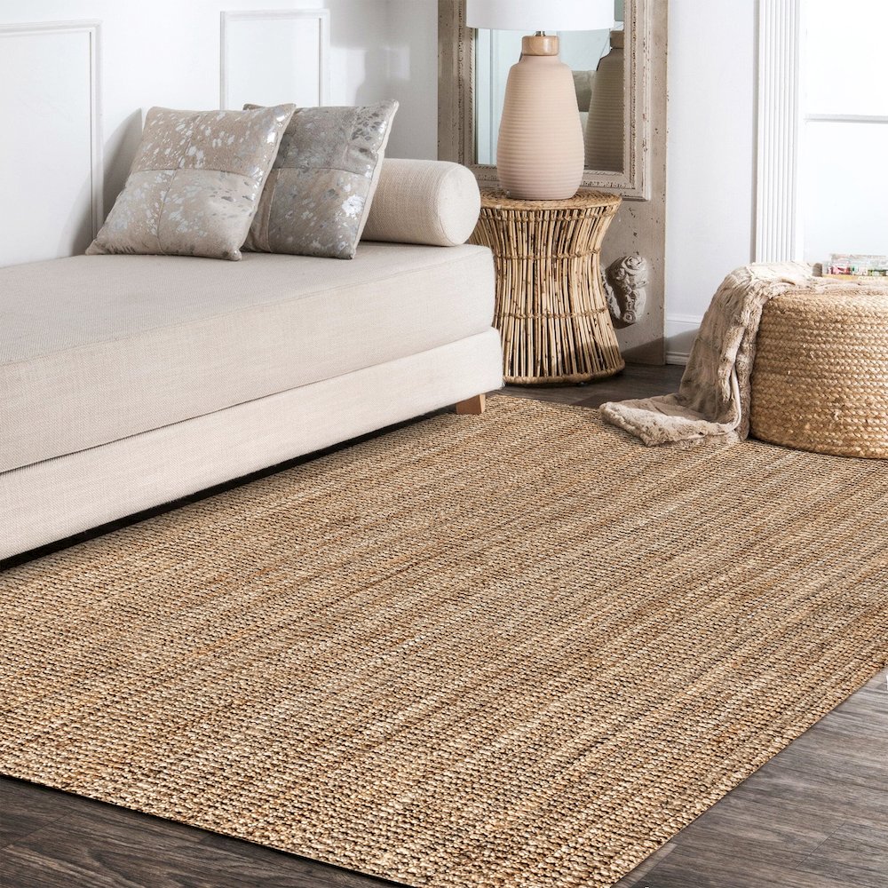 Pata Hand Woven Chunky Jute Area Rug. Picture 8