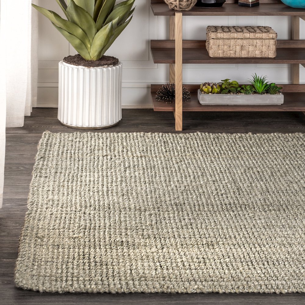 Pata Hand Woven Chunky Jute Area Rug. Picture 3