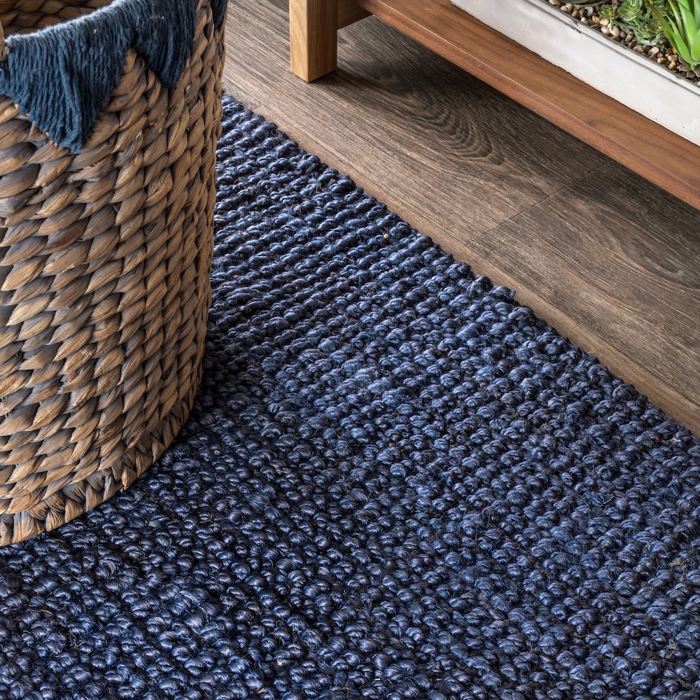 Pata Hand Woven Chunky Jute Area Rug. Picture 6