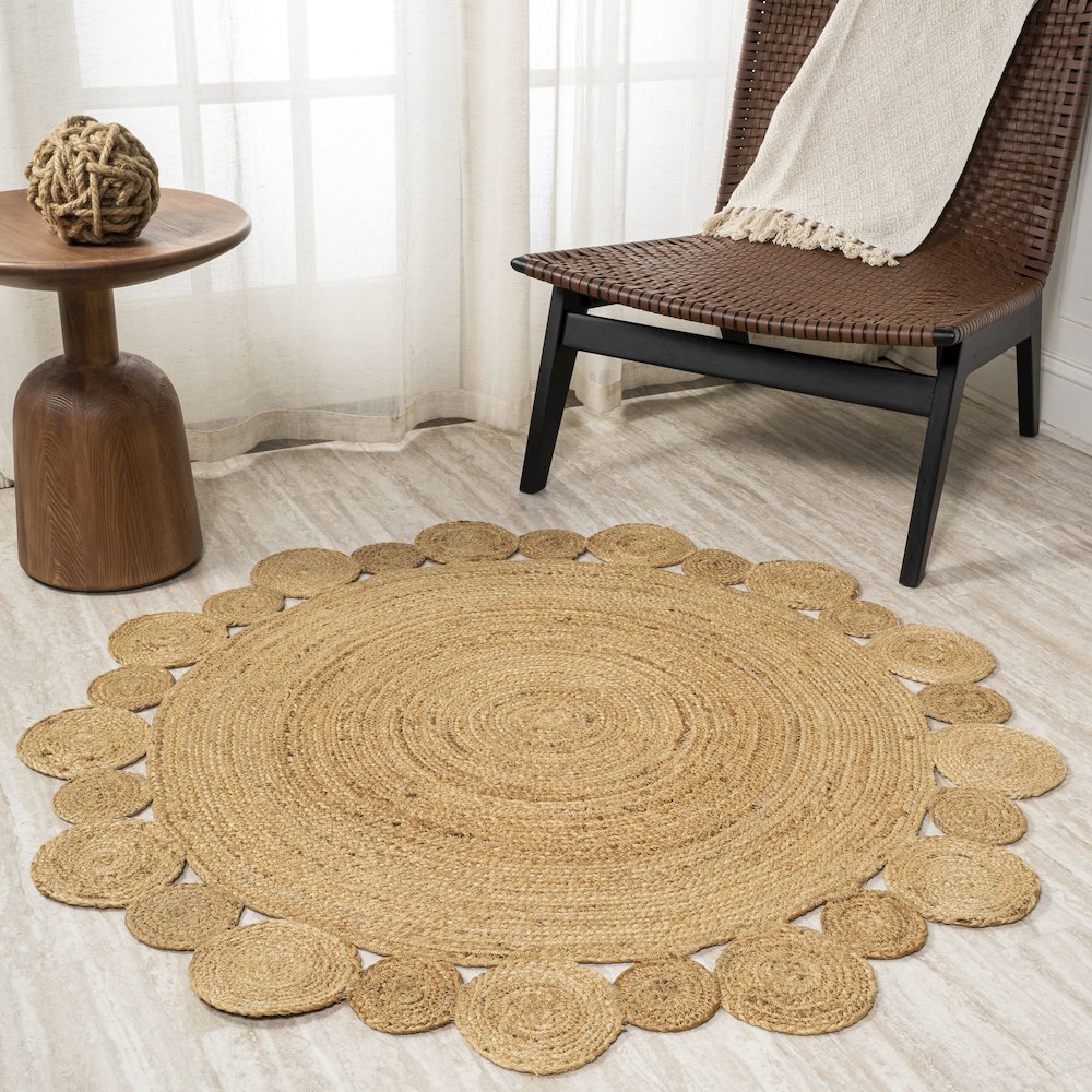 Eden Round Area Rug. Picture 3