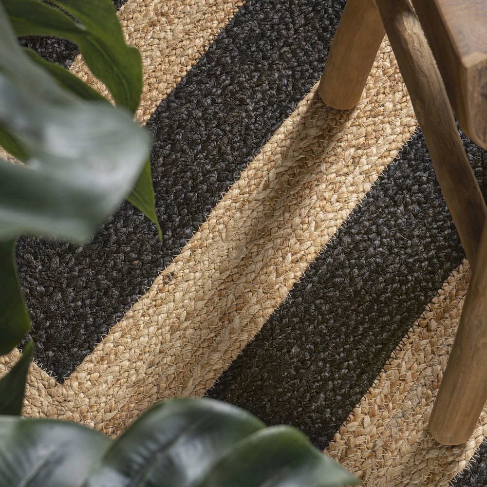 Piper Two Tone Chevron Round Jute Area Rug. Picture 3