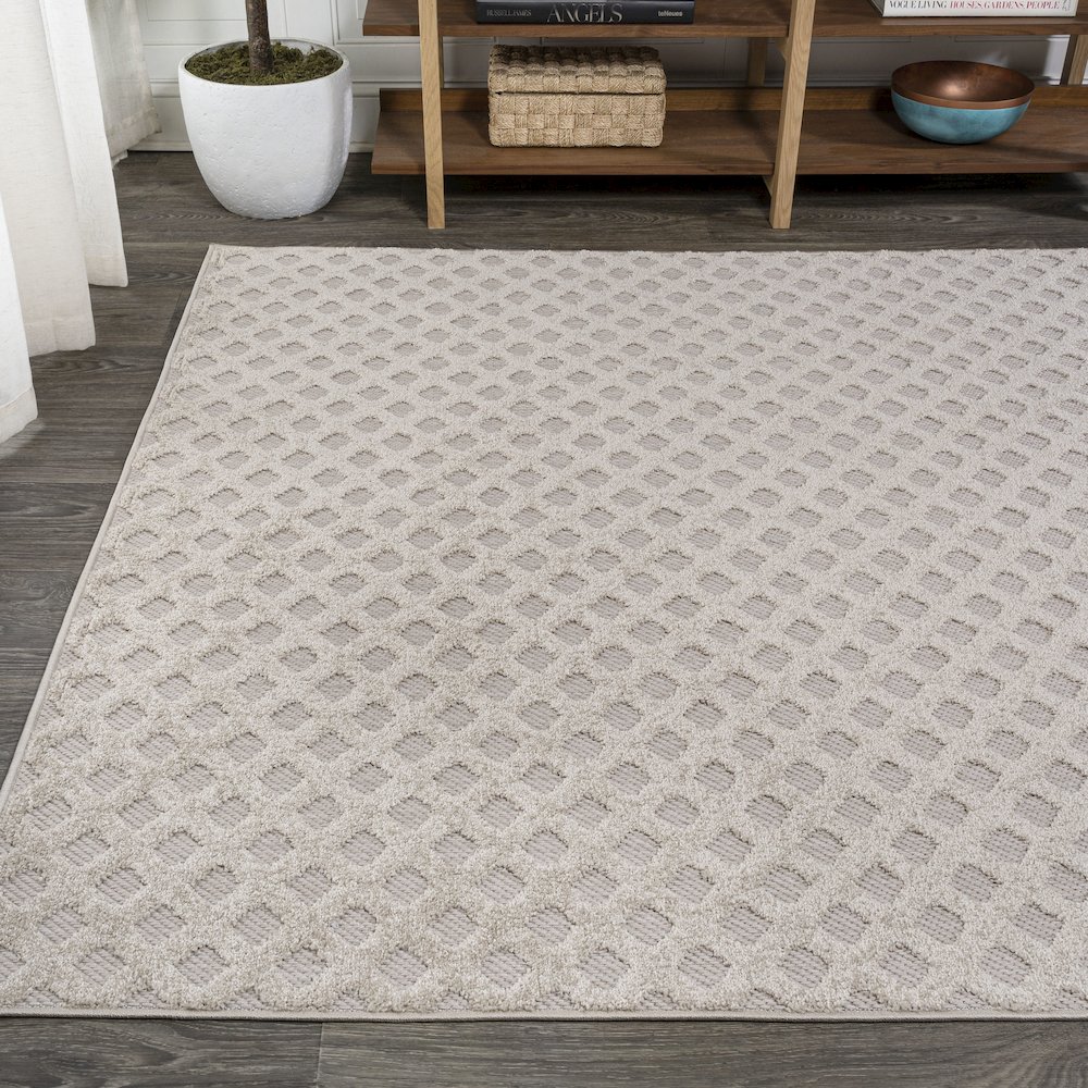 Rabat High-Low Pile Mini Diamond Trellis Area Rug. Picture 3