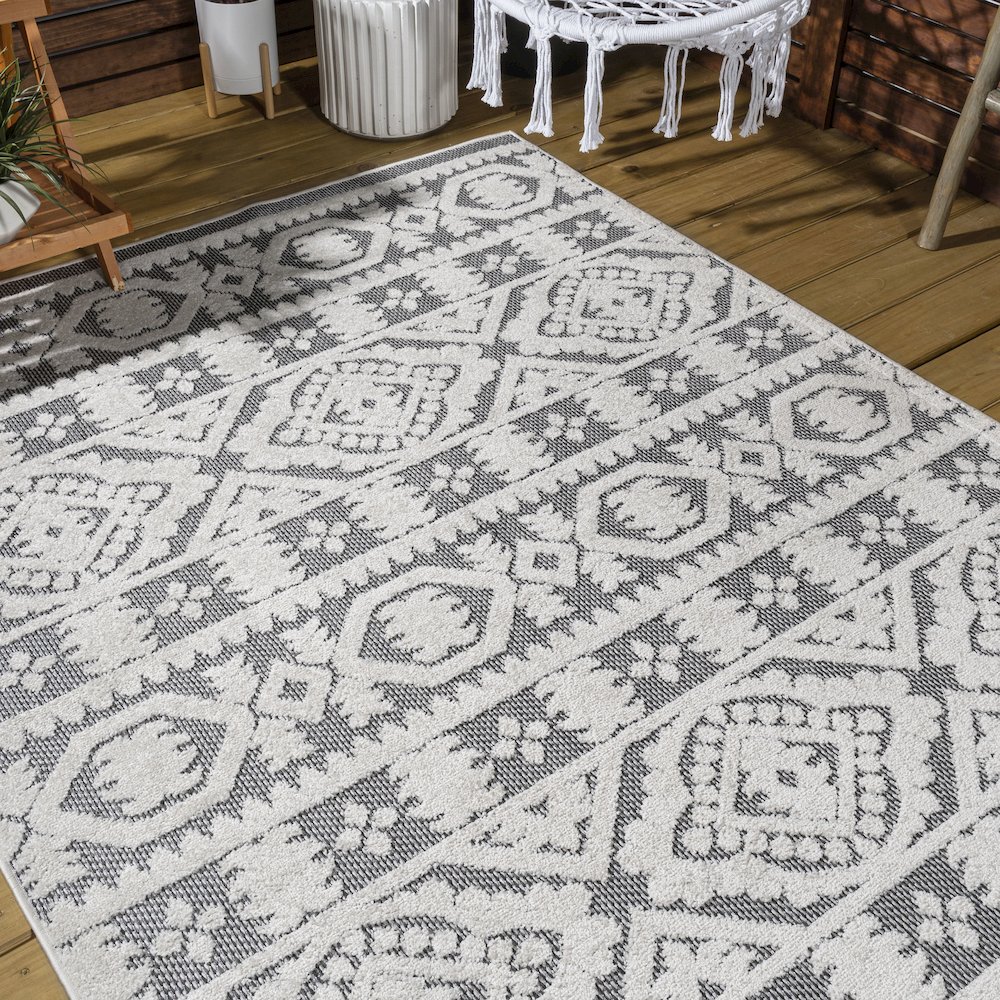 Citta High-Low Pile Mediterranean Tile Area Rug. Picture 8