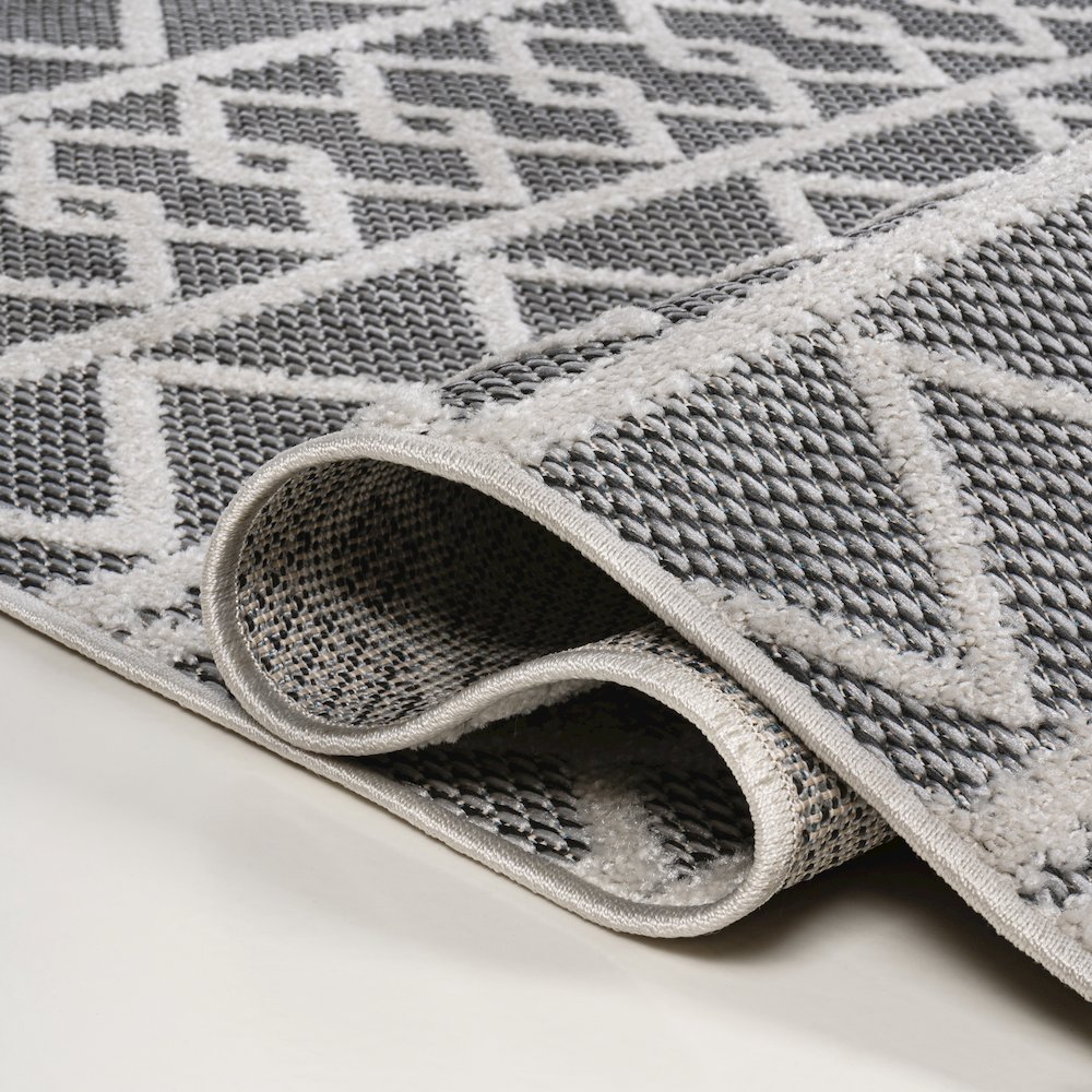 Aylan High-Low Pile Knotted Trellis Geometric Indoor/Outdoor Area Rug. Picture 6