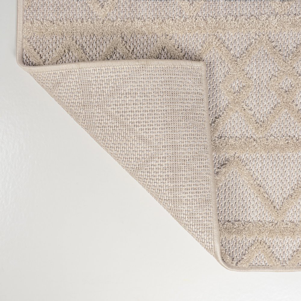 Aylan High-Low Pile Knotted Trellis Geometric Indoor/Outdoor Area Rug. Picture 3