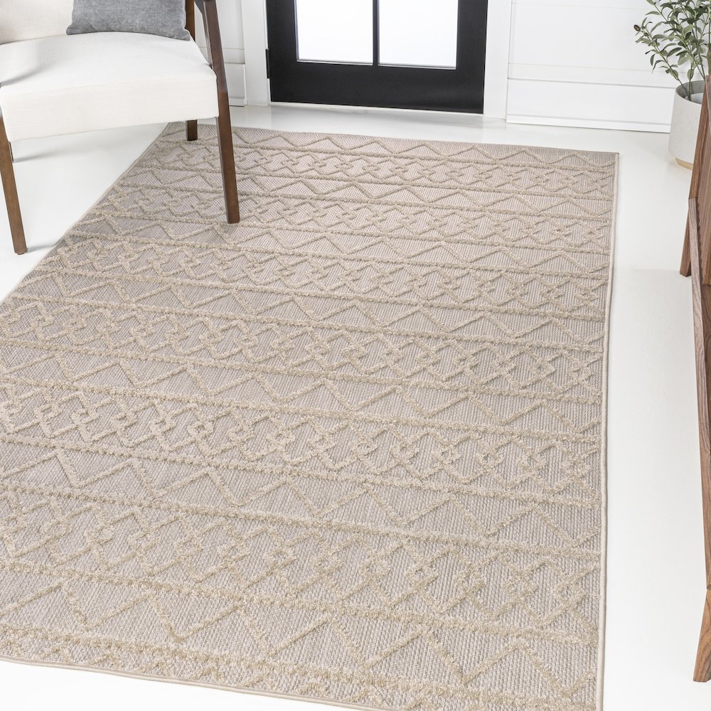 Aylan High-Low Pile Knotted Trellis Geometric Indoor/Outdoor Area Rug. Picture 2