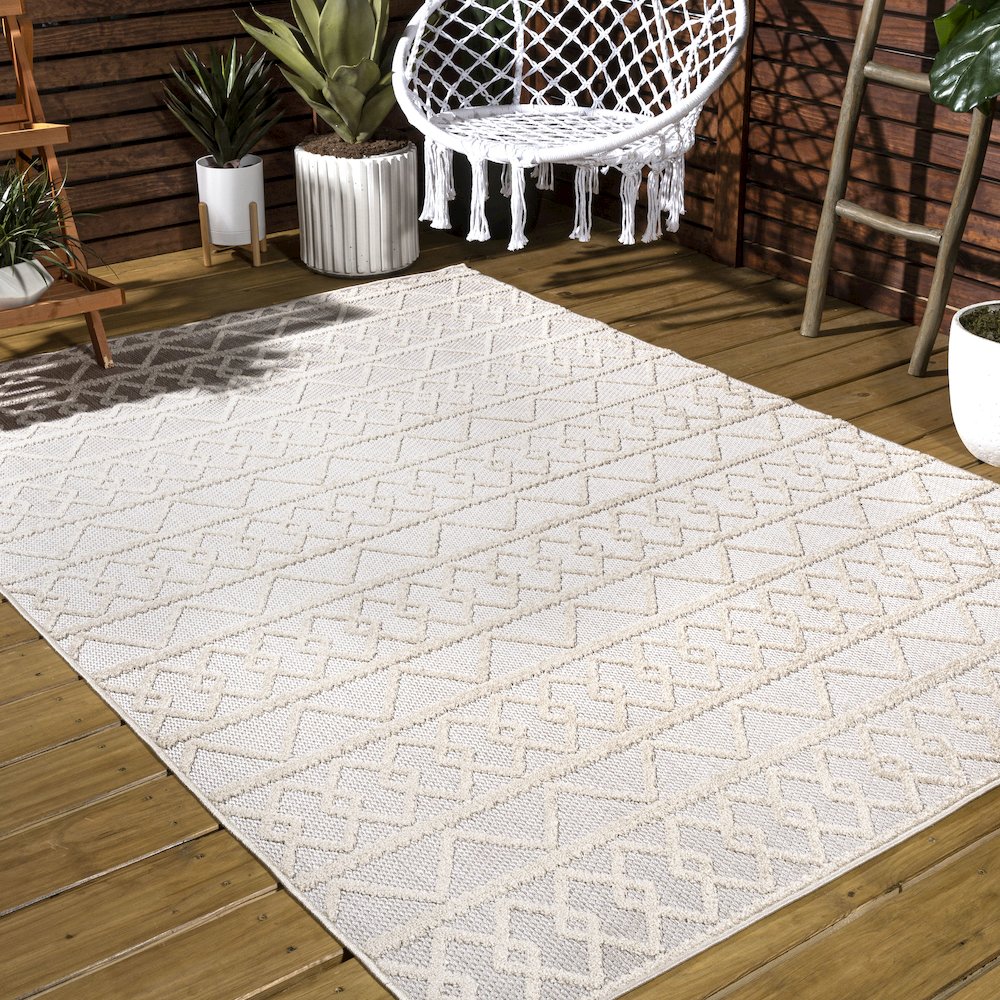 Aylan High-Low Pile Knotted Trellis Geometric Indoor/Outdoor Area Rug. Picture 6