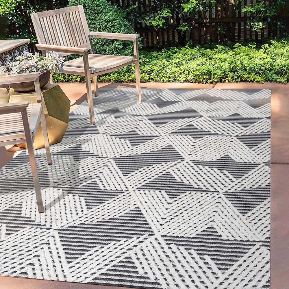 Jazz High-Low Pile Art Deco Geometric Indoor/Outdoor Area Rug. Picture 5