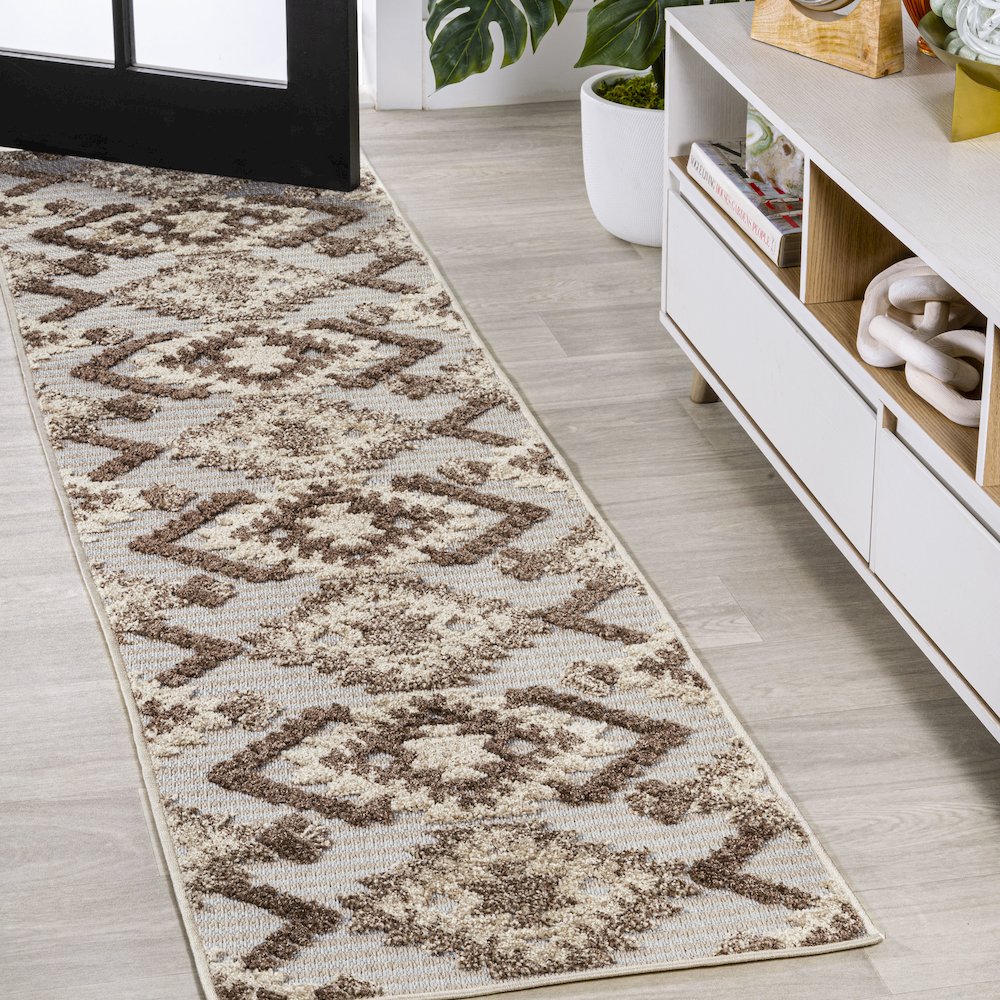 Sumak High-Low Pile Neutral Diamond Kilim Area Rug. Picture 2