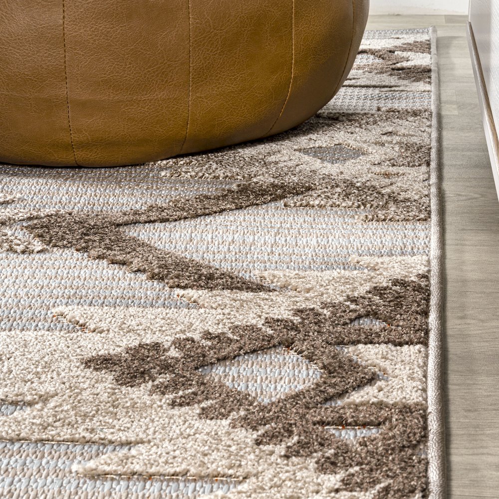 Sumak High-Low Pile Neutral Diamond Kilim Area Rug. Picture 5