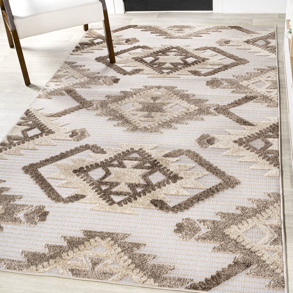 Sumak High-Low Pile Neutral Diamond Kilim Area Rug. Picture 2