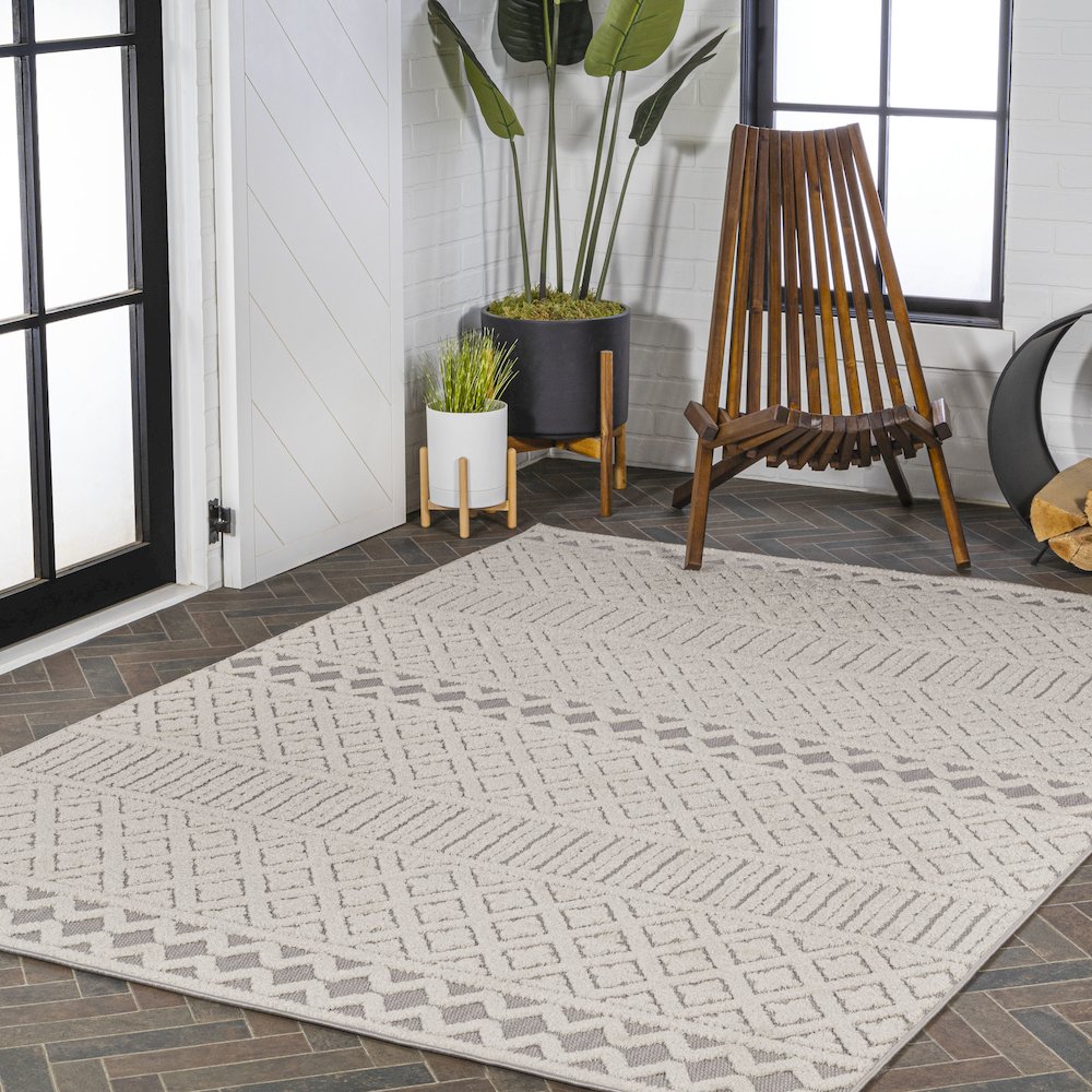 Ormond High-Low Modern Trellis Geometric Area Rug. Picture 9