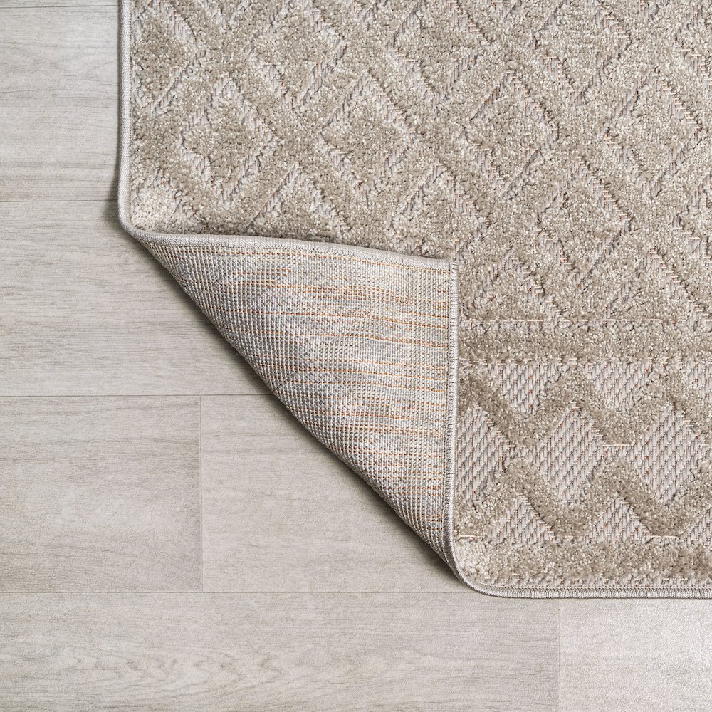 Ormond High-Low Modern Trellis Geometric Area Rug. Picture 10