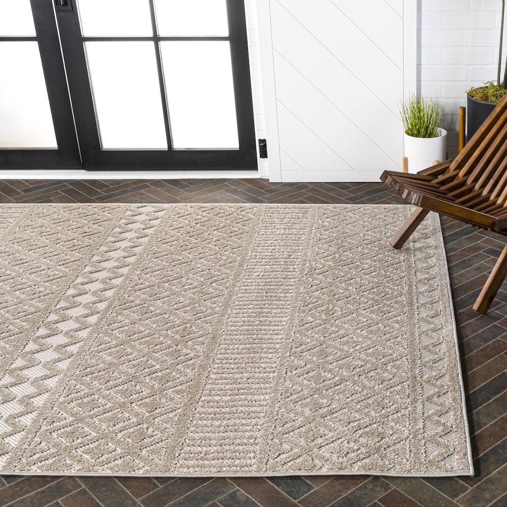 Ormond High-Low Modern Trellis Geometric Area Rug. Picture 7