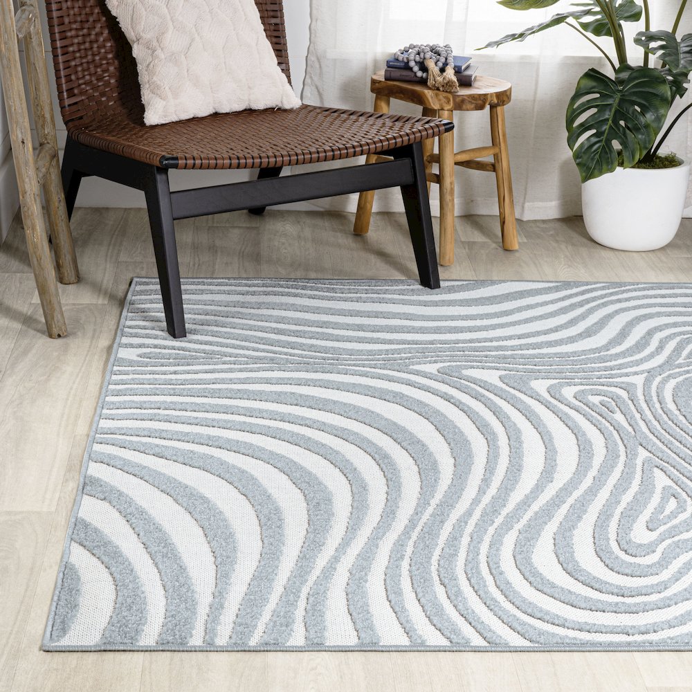 Maribo Abstract Groovy Striped Area Rug. Picture 3