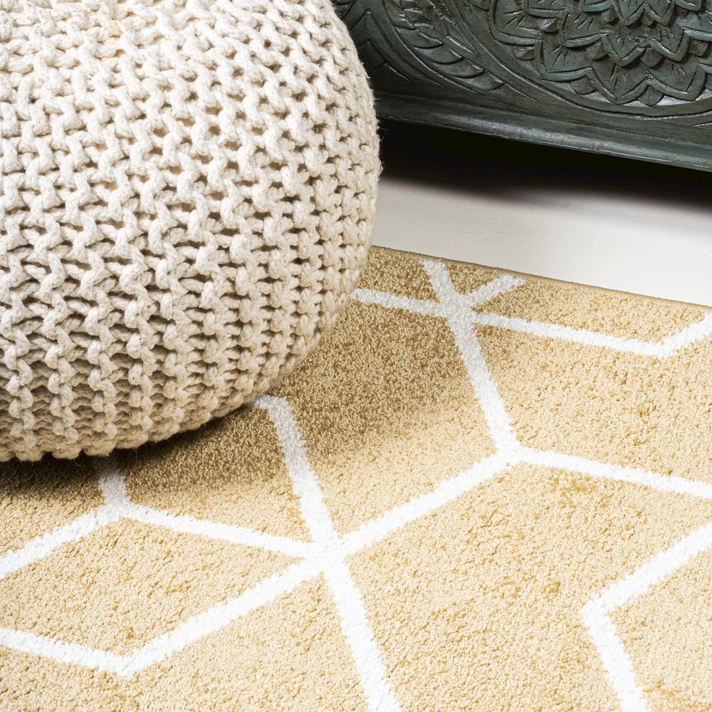Tumbling Blocks Modern Geometric Area Rug. Picture 8