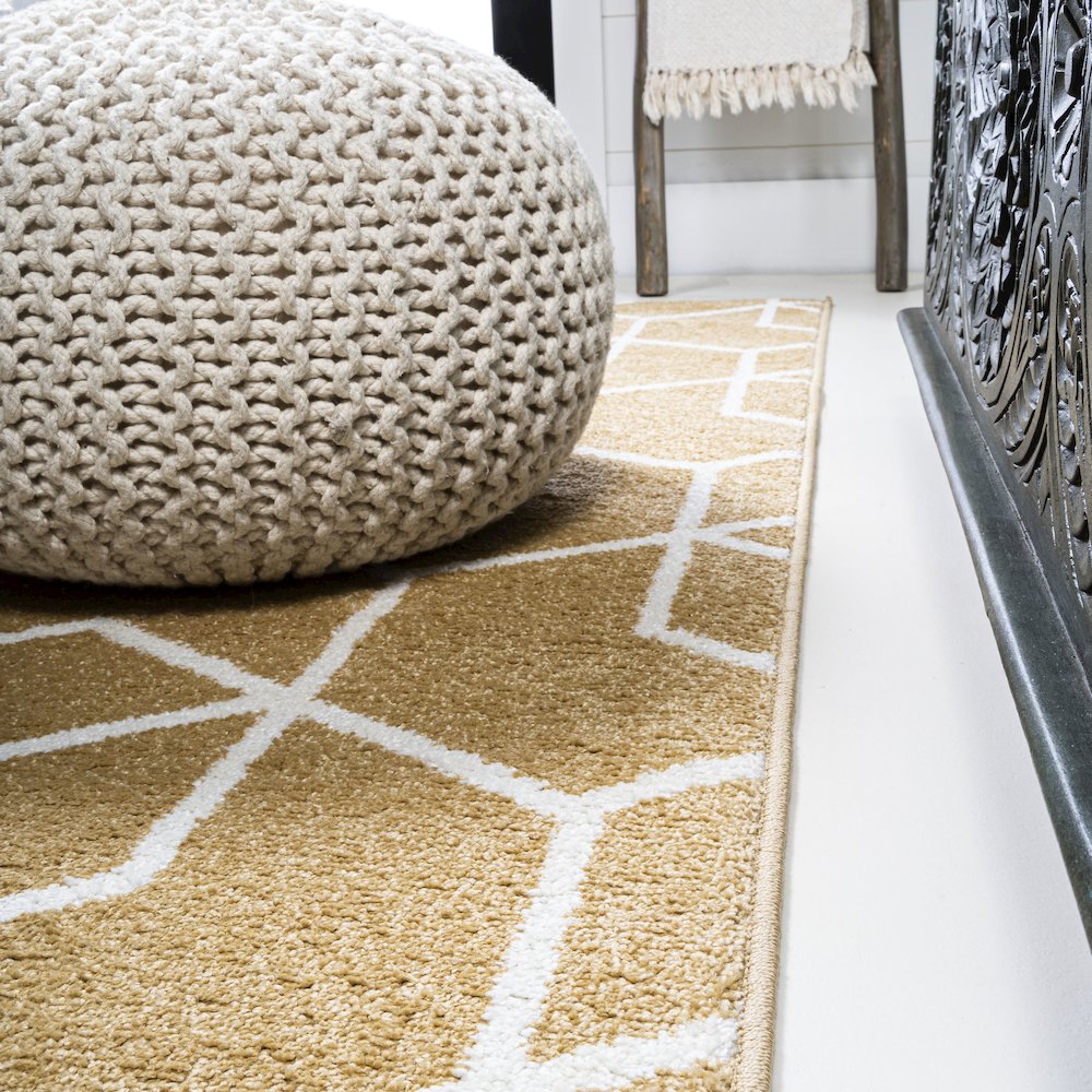 Tumbling Blocks Modern Geometric Area Rug. Picture 10