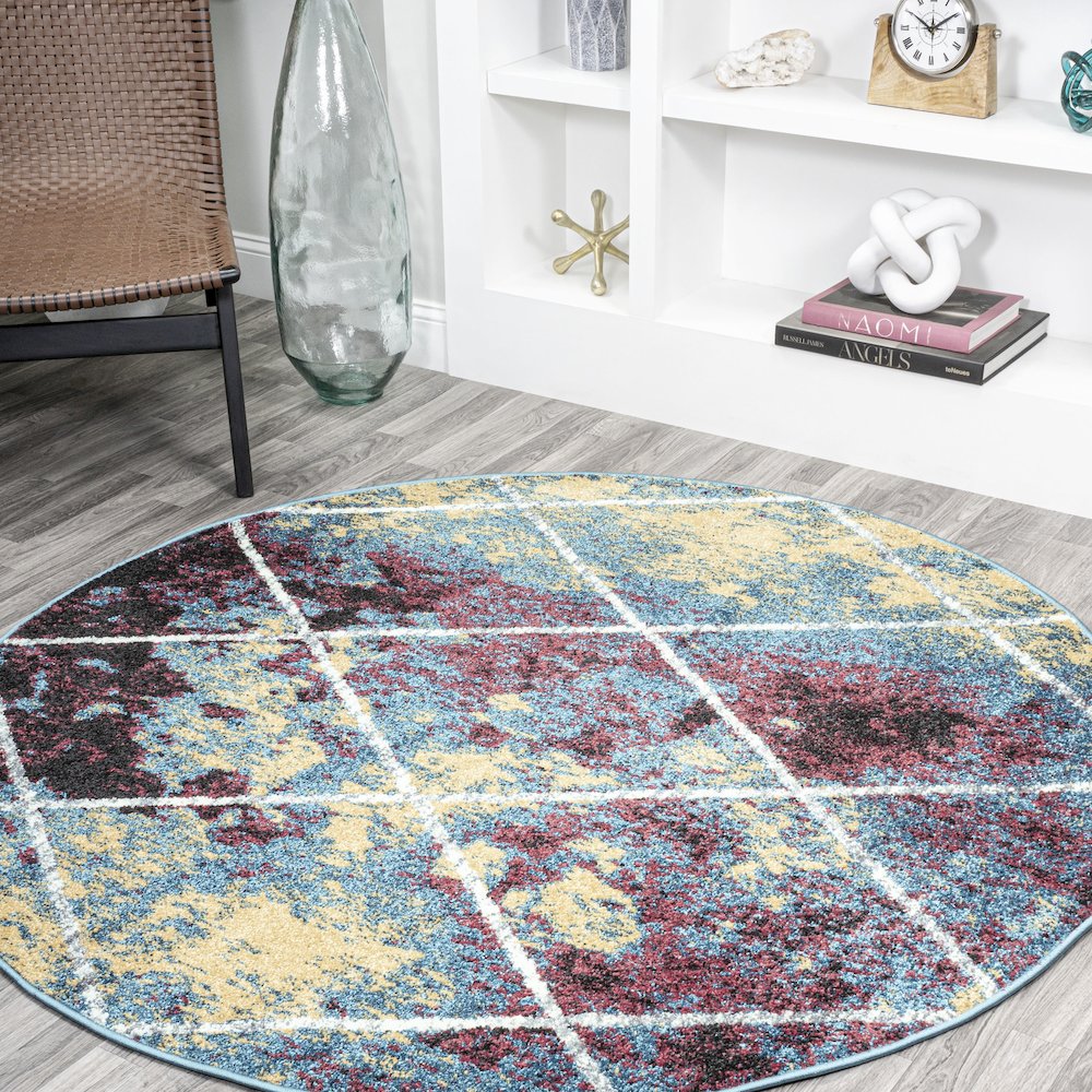 Cole Minimalist Diamond Trellis Area Rug. Picture 10