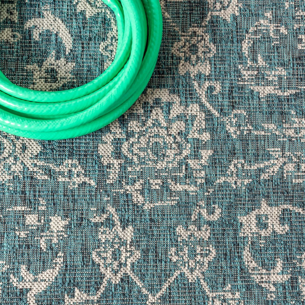 Tela Bohemian Textured Weave Floral Indoor/Outdoor Area Rug. Picture 5