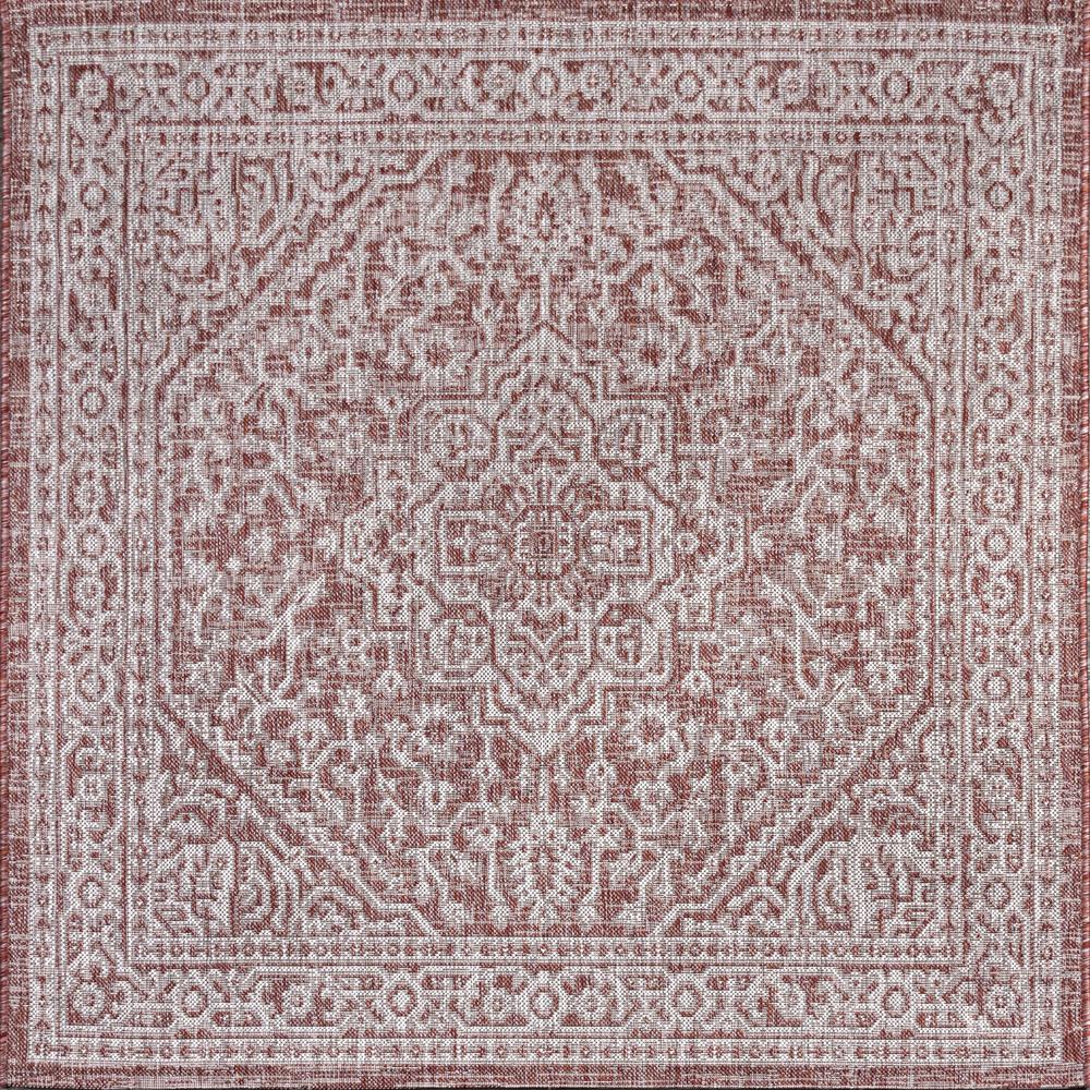 Sinjuri Medallion Textured Weave Indoor/Outdoor Area Rug. Picture 2