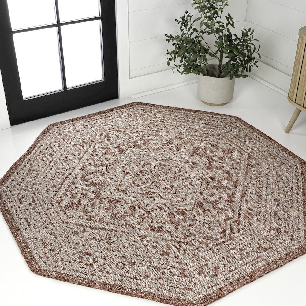 Sinjuri Medallion Textured Weave Red/Taupe 8' Octagon Indoor/Outdoor Area Rug. Picture 2