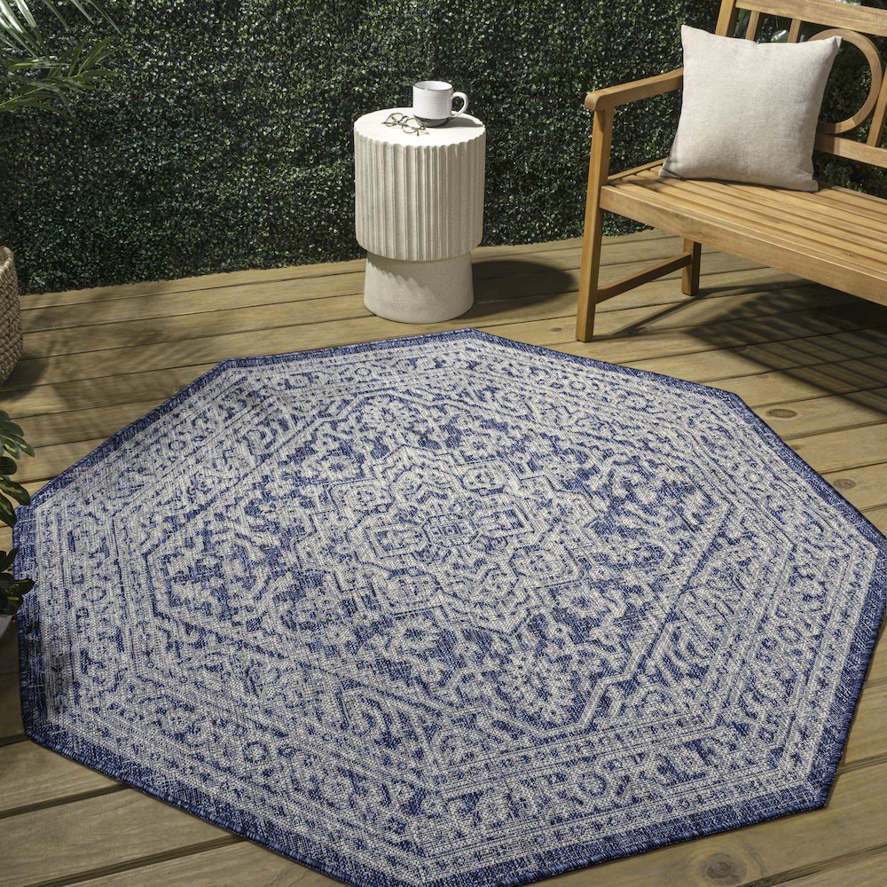 Sinjuri Medallion Textured Weave Navy/Gray 8' Octagon Indoor/Outdoor Area Rug. Picture 3