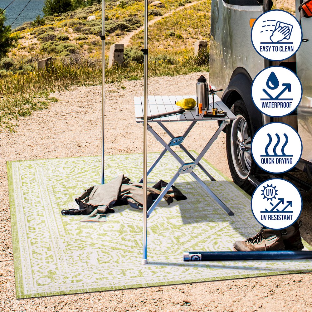 Sinjuri Medallion Textured Weave Indoor/Outdoor Area Rug. Picture 8